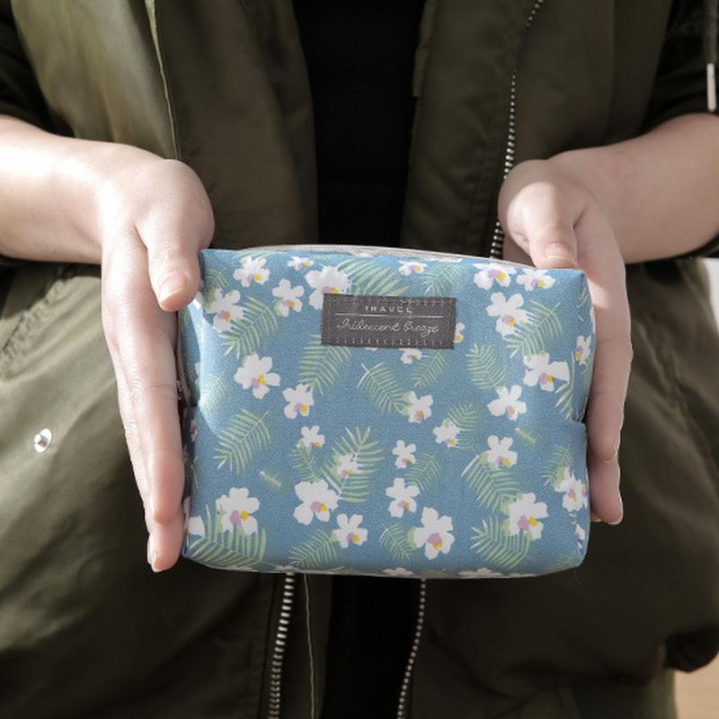 Cotton Portable Cosmetic Bag Mini Female Cosmetic Organizer Box Wash Makeup Home Travel Toiletry Storage Bag Beauty Case