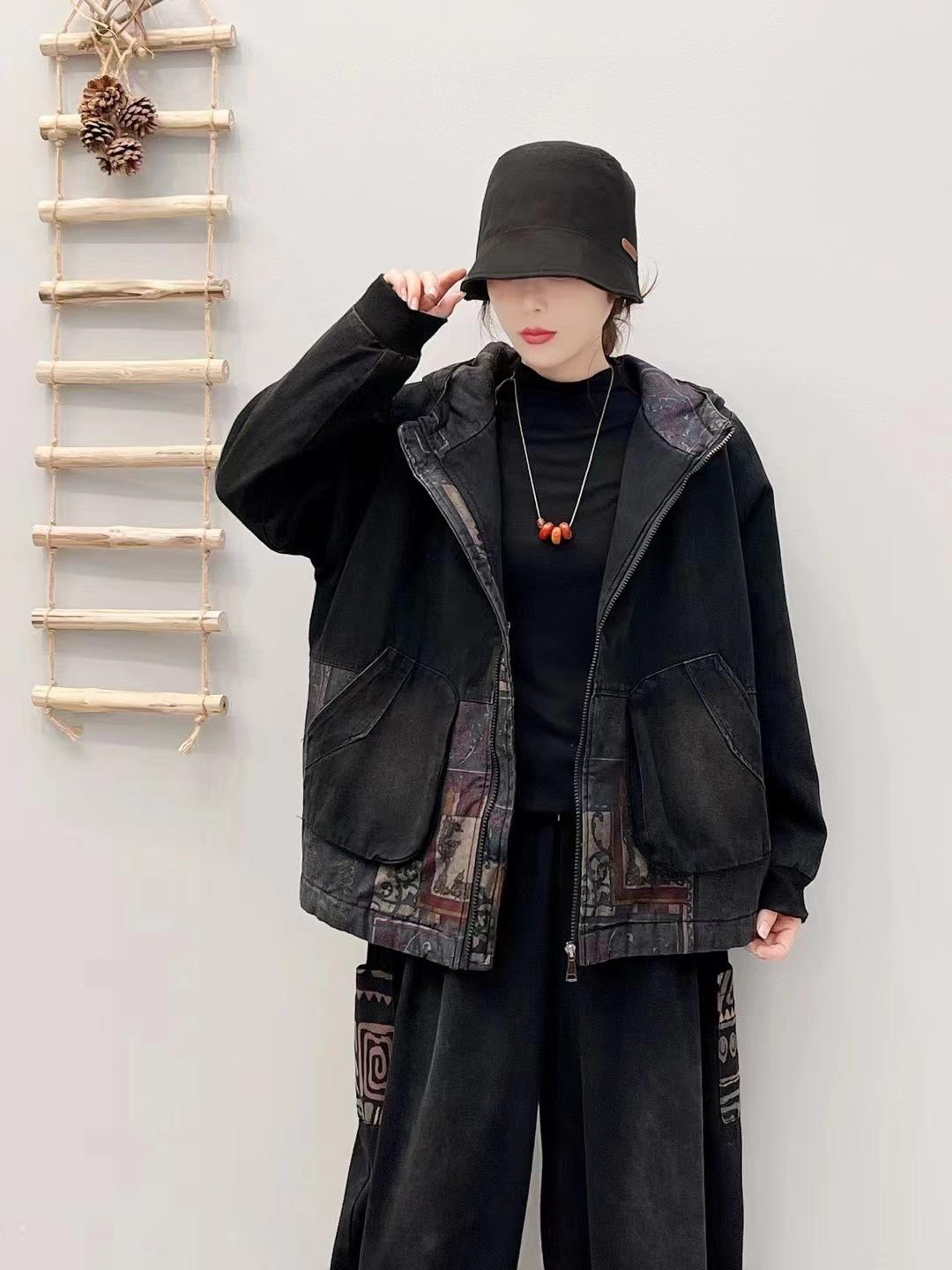 

Zipper jacket 2025 autumn new printing literary and comfortable splicing niche fashion loose versatile coat women Average size