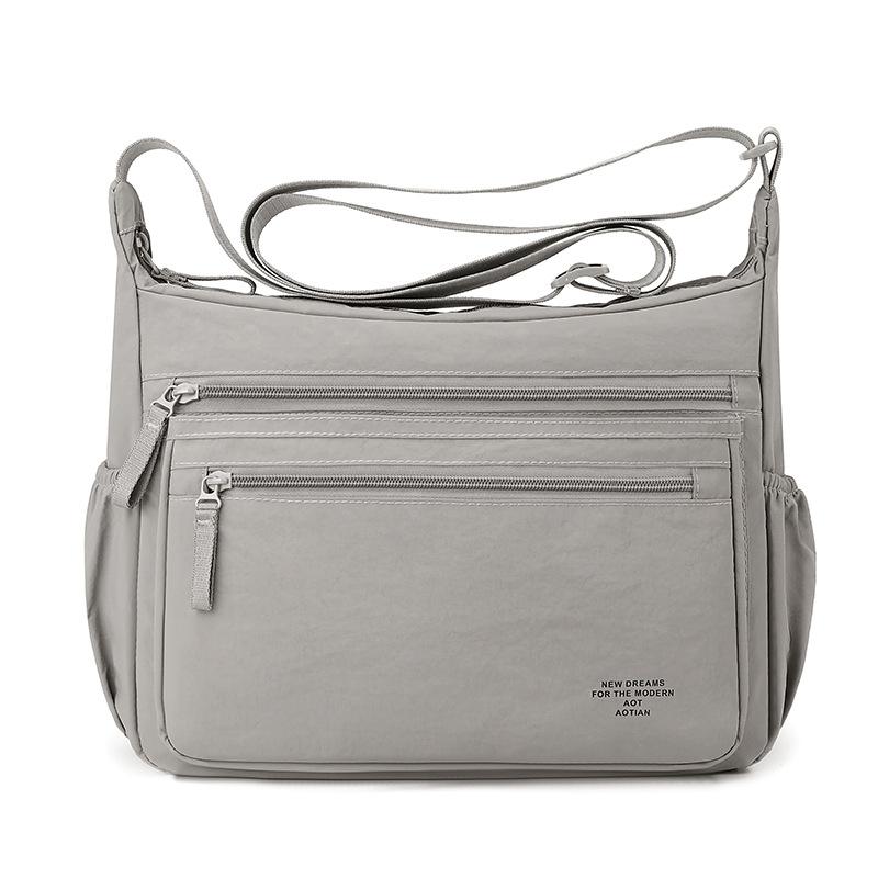 Nylonowa torba crossbody z wieloma kieszeniami na zamek błyskawiczny Regulowany pasek dla mężczyzn i kobiet