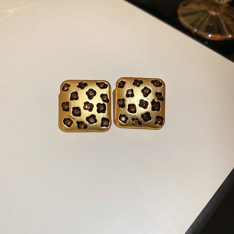 Love Geometric Artificial Tiger's Eye Stone Stud Earrings Retro Maillard Earrings Light Luxury Earrings