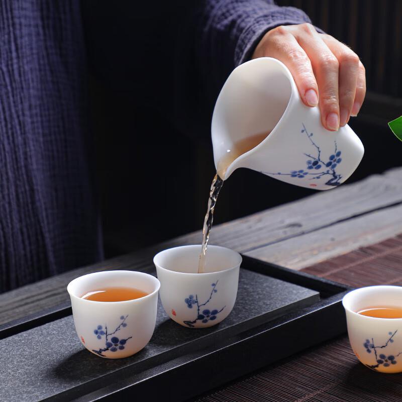 Chaxun Hand-Painted Ceramic Tea Set