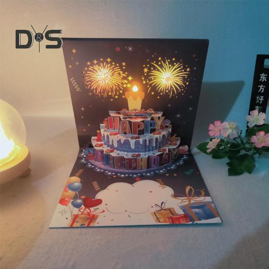 3D Pop Up Bursdagskort Bursdagskake Gratulasjonskort med Pyroteknikk Musikk Blåsbare stearinlys Bursdagsoverraskelse Minne til henne Ham