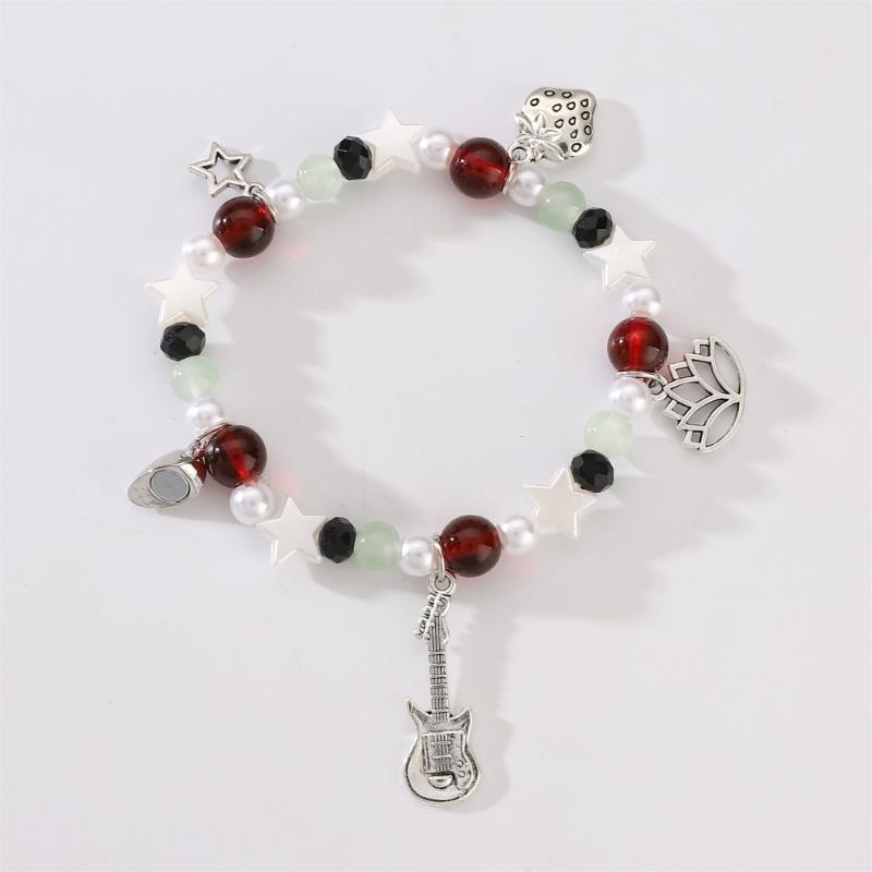 Elastic Love Heart Charm Bracelet with Magnetic Buckle Jewelry Accessory for Easy Wear and Adjustable Fits Daily Use