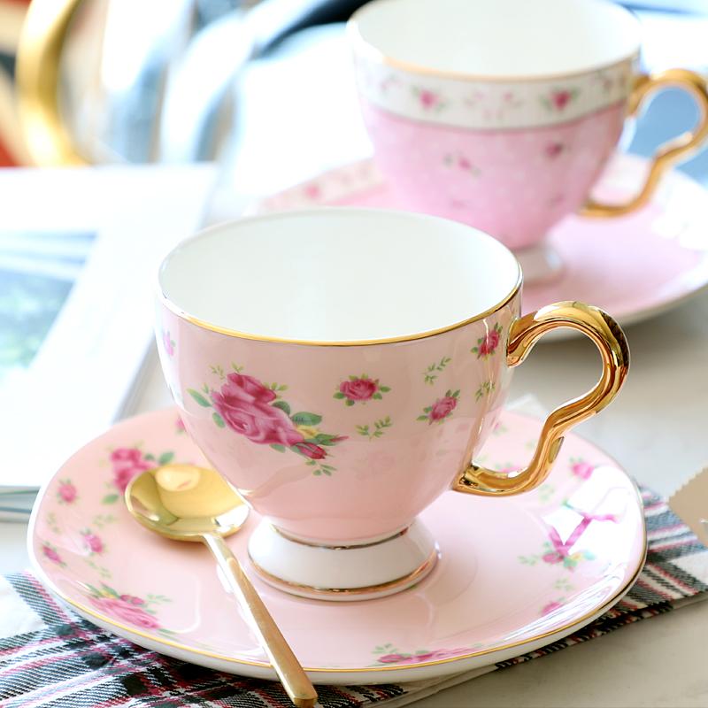 Floral Pattern Coffee Cup with Golden Handle, Light Luxury Bone China Cup Saucers and Spoon, Gold Trim Ceramic Teacup Exquisite Tea Sets,200ml