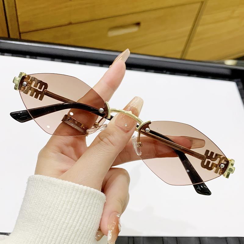 1/2Pcs Fashionable Polygonal Small Frame Retro Sunglasses For Women Metal Frameless Fashion Sunglasses 90292