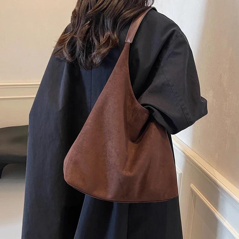 Fashion Big PU Leather Shoulder Bag For Women 2026 Winter Tend Female Simple Underarm Hobo Bag Handbags And Purses