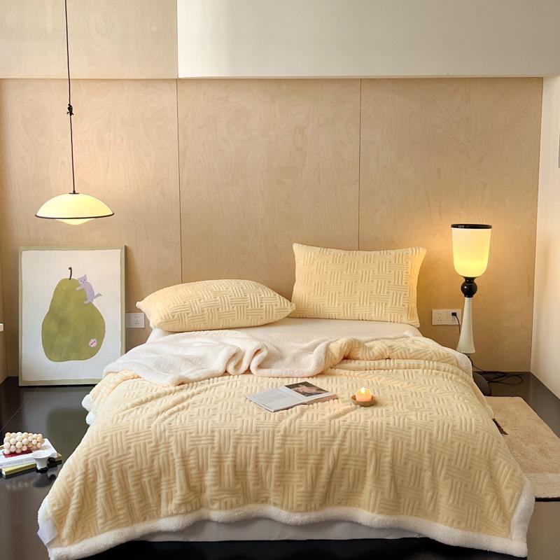 Soft Jacquard Lambswool Cotton Fleece Blanket for Autumn/Winter