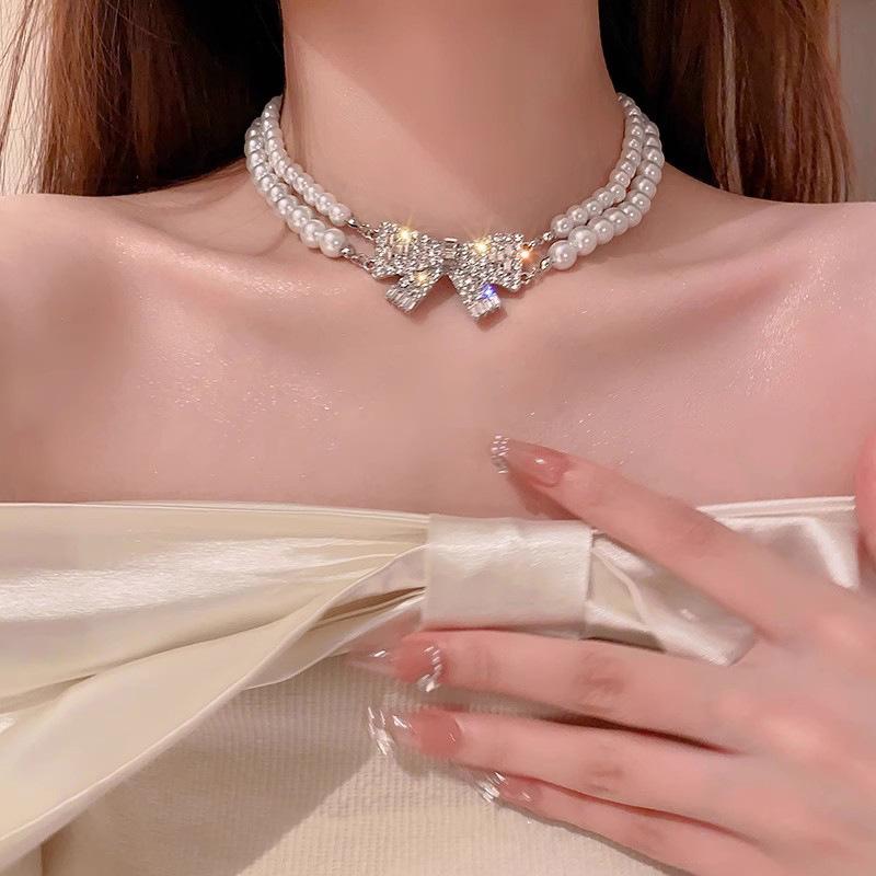 Light luxury elegant pearl water drop fringed rhinestone collarbone chain fashion temperament celebrity high sense necklace new trend