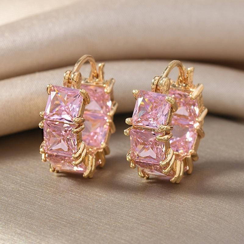 

Изысканные квадратные розовые серьги в женственном стиле, модный и персонализированный дизайн, универсальные серьги розовый