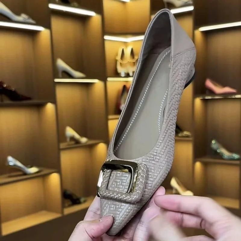 Fashion 2025Women's Spring Autumn Soft Leather Woven Embossed, Elegant & Stylish, Soft Sole & Surface, Versatile Low Heel Single Shoes