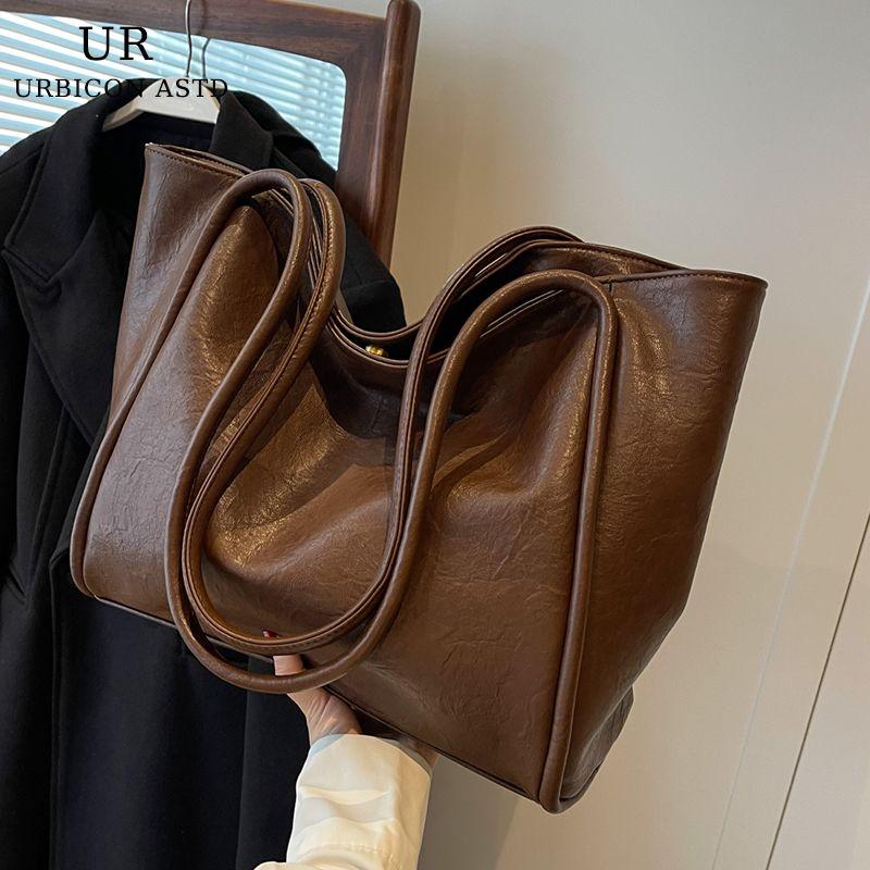 

Advanced Texture Large Capacity Bag Female 2024 New Arrival Fall and Winter Accessible Luxury Special-Interest Shoulder Bag Work Commuter Tote Curry color
