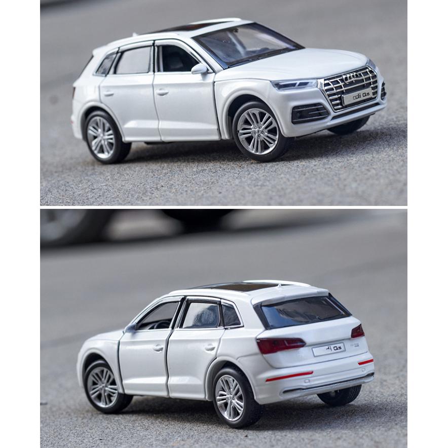 1/32 Scale Q5 SUV Alloy Car Model Diecast and Metal Car Game Car Model Hypersonic Simulation Children's Collection Gift Game