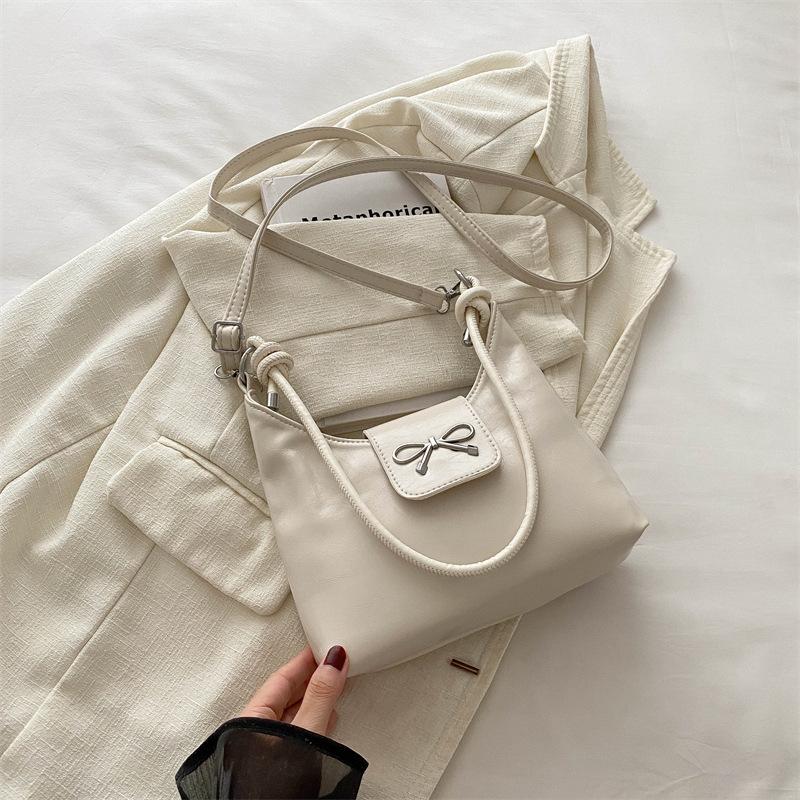 Retro Underarms Women's Bag New Style Handheld Crescent Bag Trendy Crossbody Bag Simple Commuting Niche Shoulder Bag