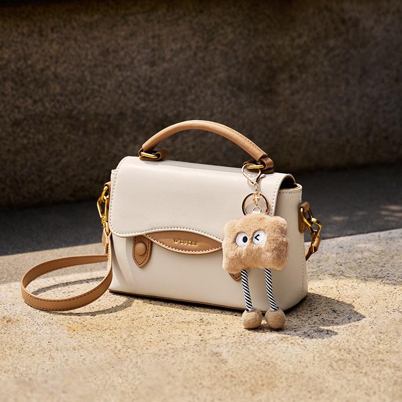 

Новая женская сумка Осень-Зима 2025 Сумка Кембридж из натуральной кожи Сумка через плечо Маленькая сумка высокого класса Сумка из коровьей кожи на одно плечо Long21.5CM、Thick9CM、H