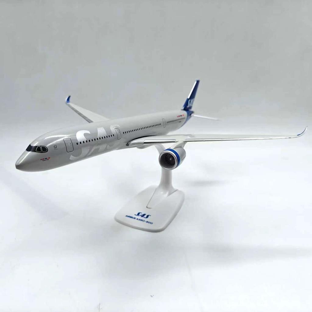 SAS Nordic Region Airplane A350-900 1:200 Scale Miniature Model 33CM Aviation Plane With Base & Wheels Decoration Souvenirs Gift