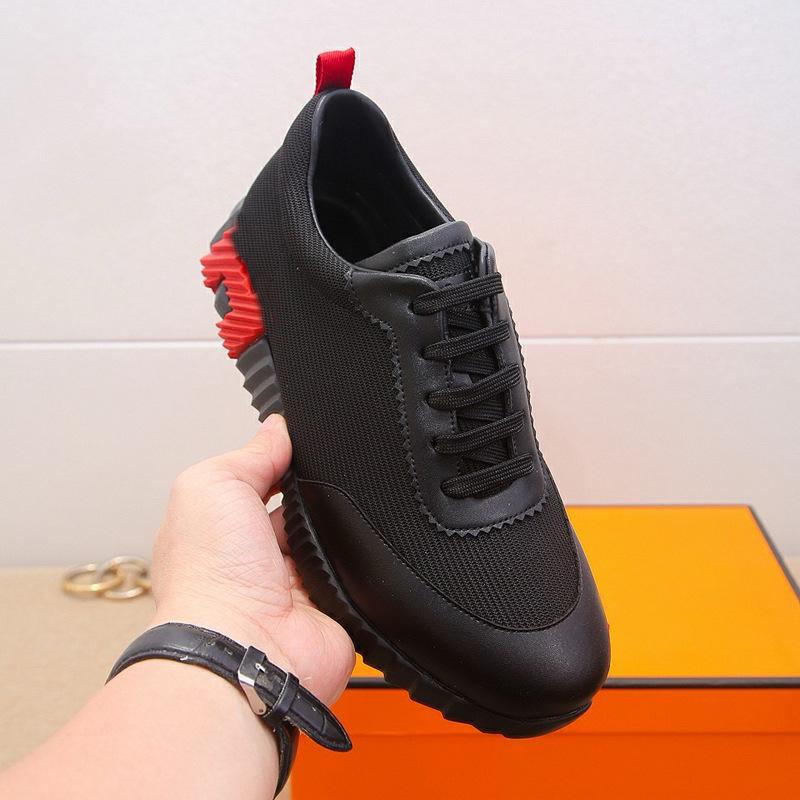 Herren Sportliche Freizeitschuhe Atmungsaktives Netz zum Hineinschlüpfen Leichtgewicht Luxus Mode Frühling Sommer Stil Bequem Gummi Sohle