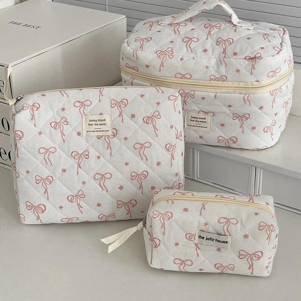 Fashion Pink Flower Women's Clutch Bag Toiletry Makeup Tool Storage Pouch Portable Tote Travel Quilting Cosmetic Bag Handbag