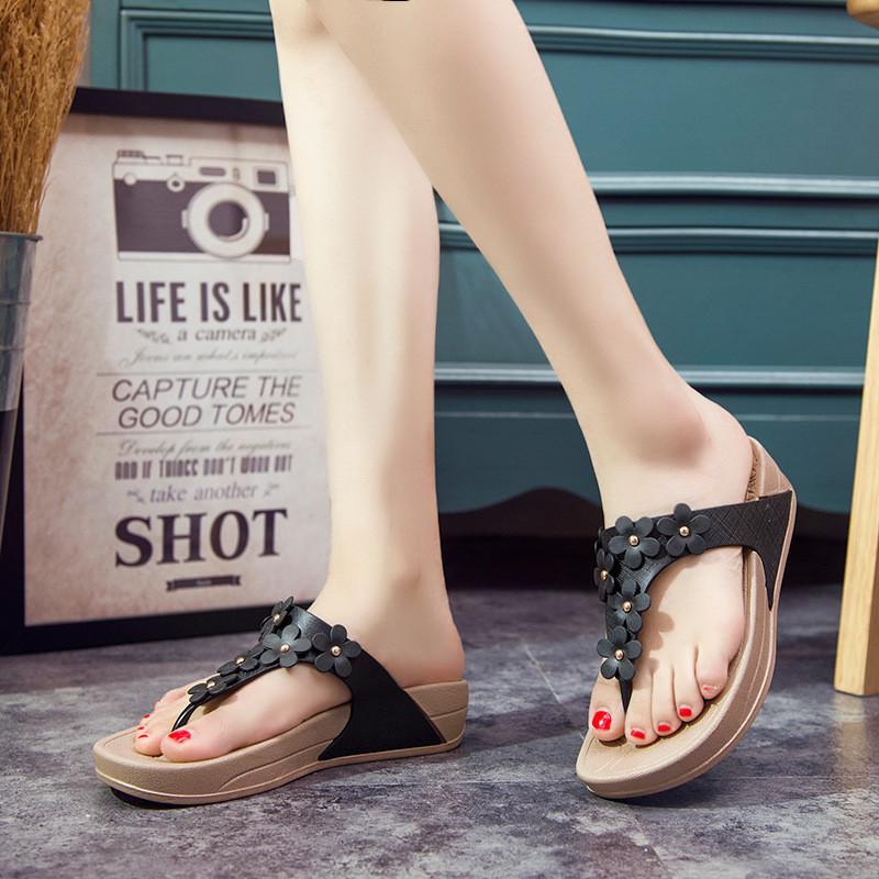 Fashionable 2024 Womens Wedge Flip Flops Outdoor Beach Sandals With Thick Sole