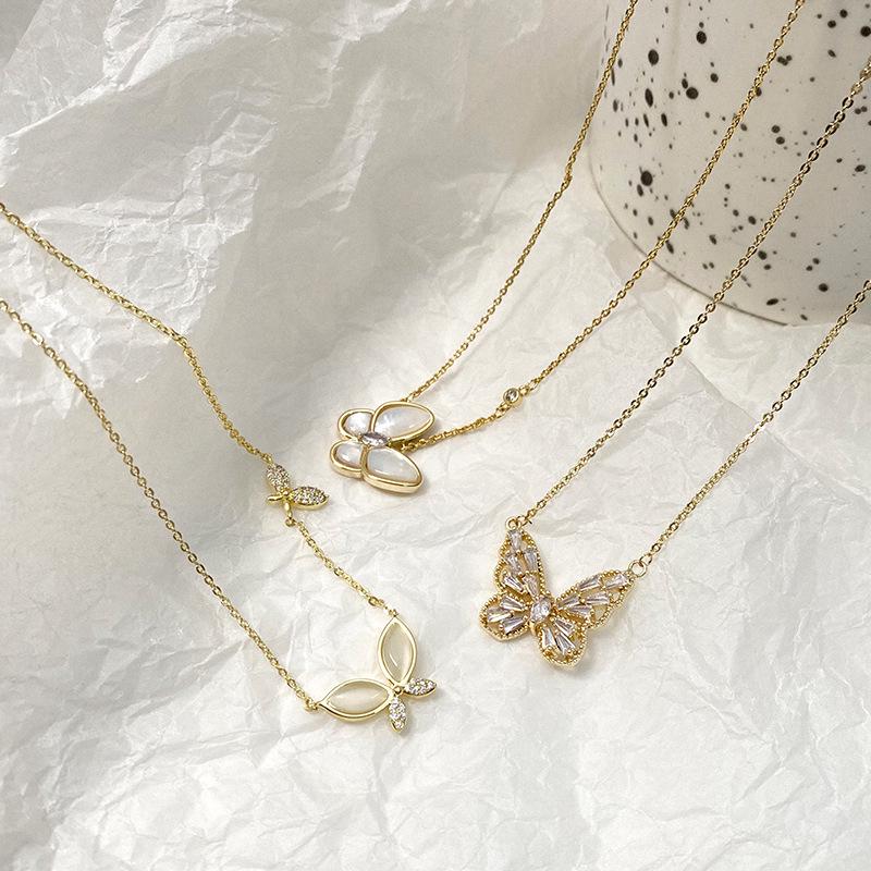 Butterfly Necklace with Mother of Pearl Pendant - Versatile High-End Sweater Chain for Autumn/Winter Jewelry
