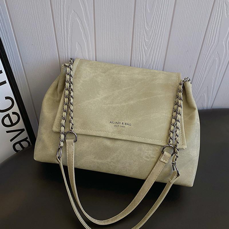 

Stylish Large Capacity Tote Bag For Women In Retro Design Perfect For Commuting OffWhite