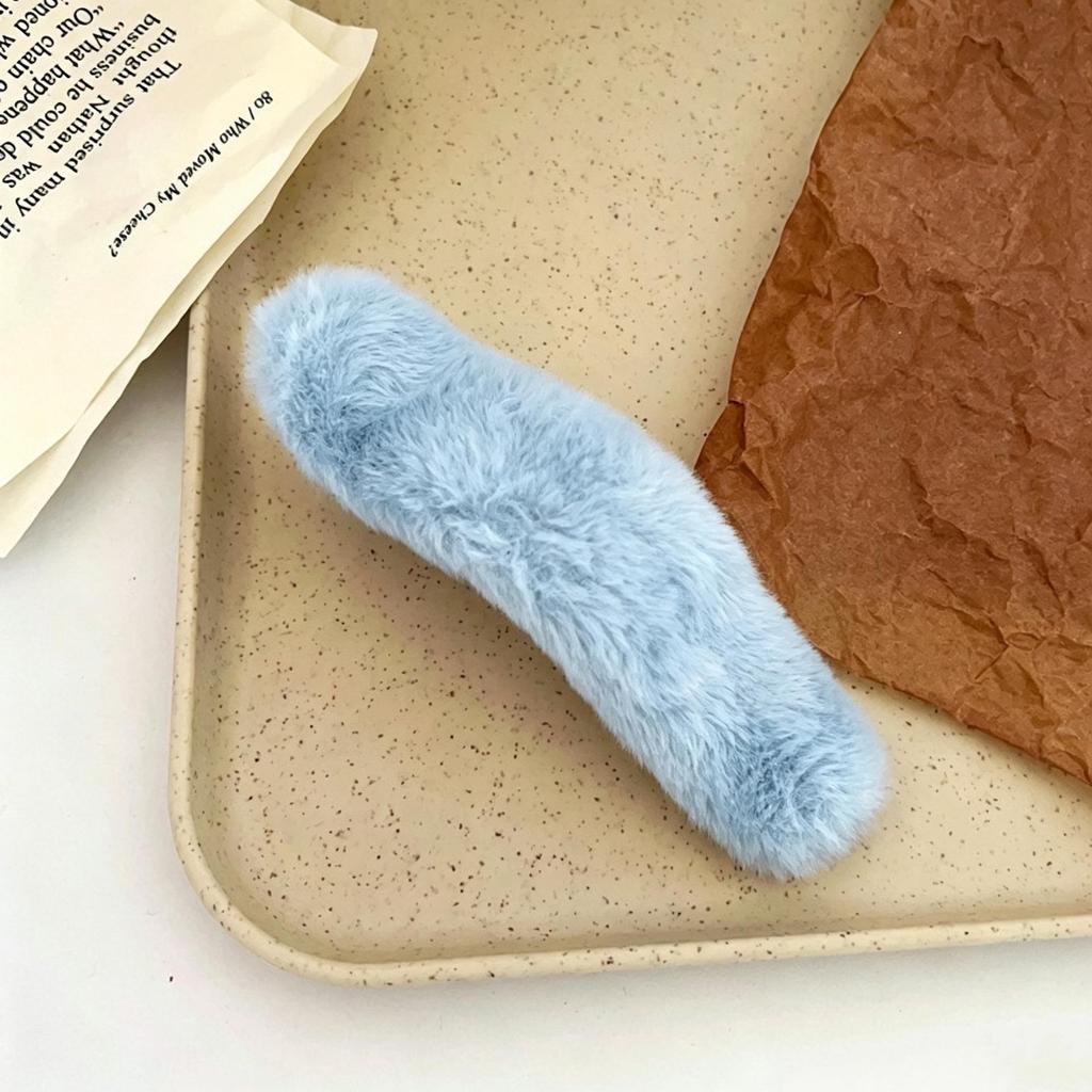 Autumn/Winter Furry Korean Plush Shark Hair Clip - Cute Updo Claw, Cross Clip, One-Word Design