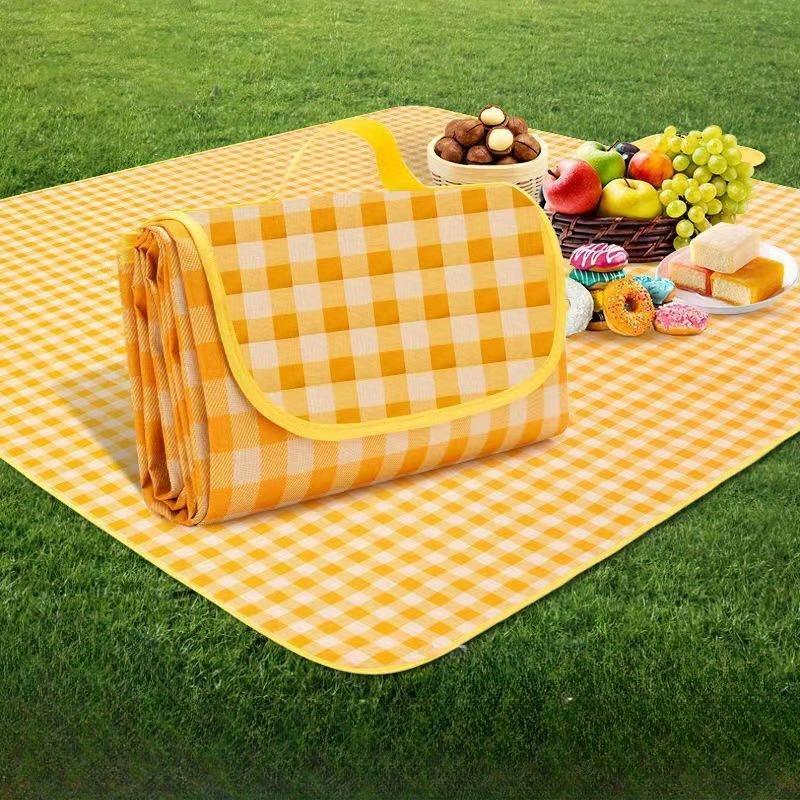 Waterproof Picnic Blanket - Non-woven Outdoor Mat, Portable Folding Camping and Beach Blanket, Suitable for Family Picnics