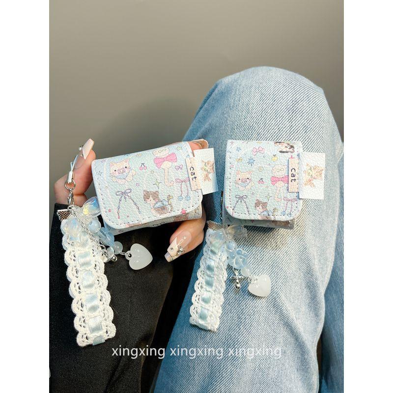 

Корейская серия Ins Синий бант Кот Подходящий защитный чехол для Airpodspro Bluetooth 2-го поколения 3-го поколения Чехол для наушников Apple Airpods4 airpods pro2 Leather Bows Cat [Single Shell]]