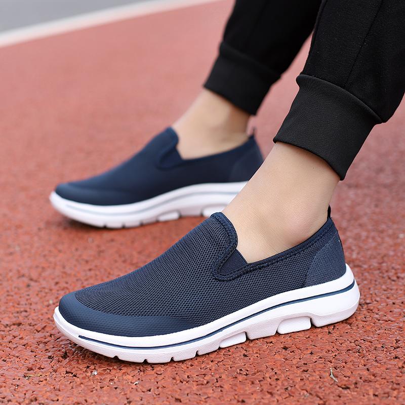 Men's Casual Shoes Designer Shoemaker Summer Sports Shoes Lazy Shoes Car Stitching Solid Color 2024 Vulcanized Shoes Are Good