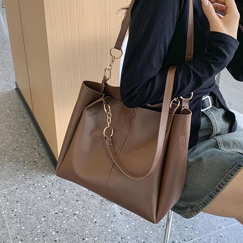 PU-Leder Damen Schultertaschen mit Kettendekor Trendästhetik Einfarbig Luxus Reißverschlussdekor All-Match-Einkaufstasche mit großer Kapazität