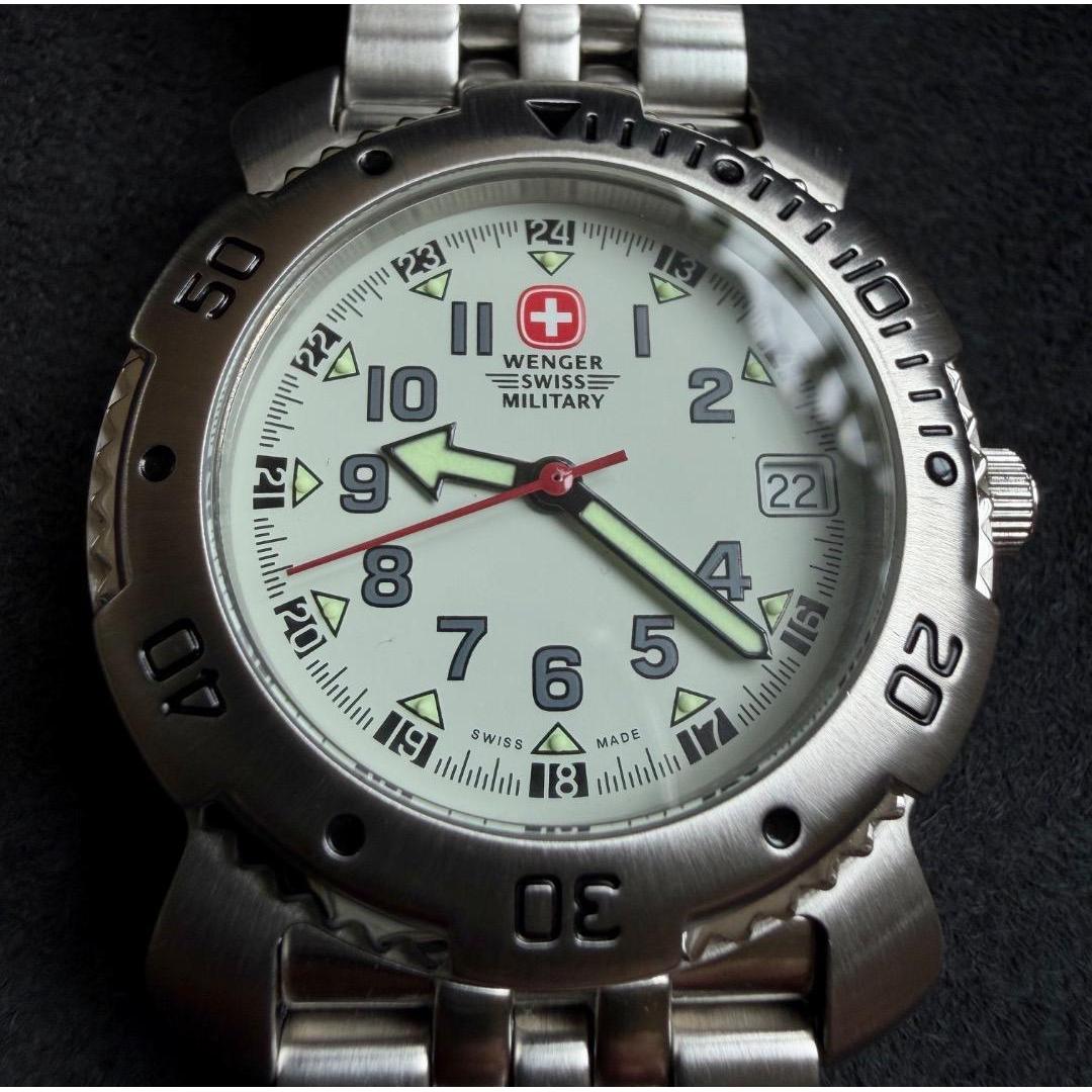 Used  Unused item  WENGER MILITARY SWISS quartz
