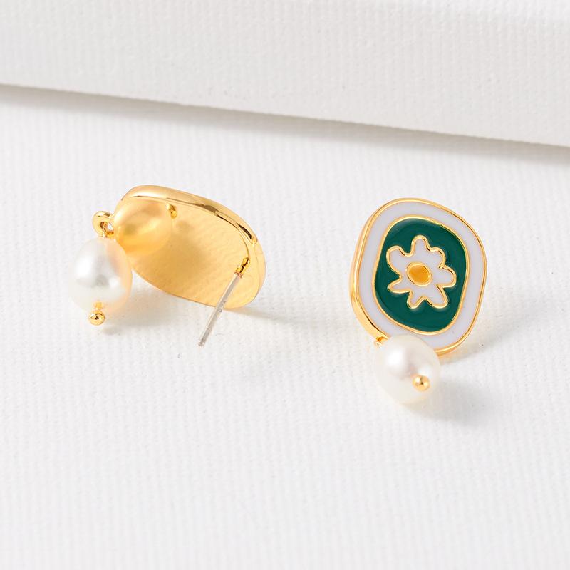 

Серьги-гвоздики Park Caiying в стиле ретро из латуни с позолотой, эмалью ручной работы, каплевидной глазурью и ромашкой в виде жемчуга