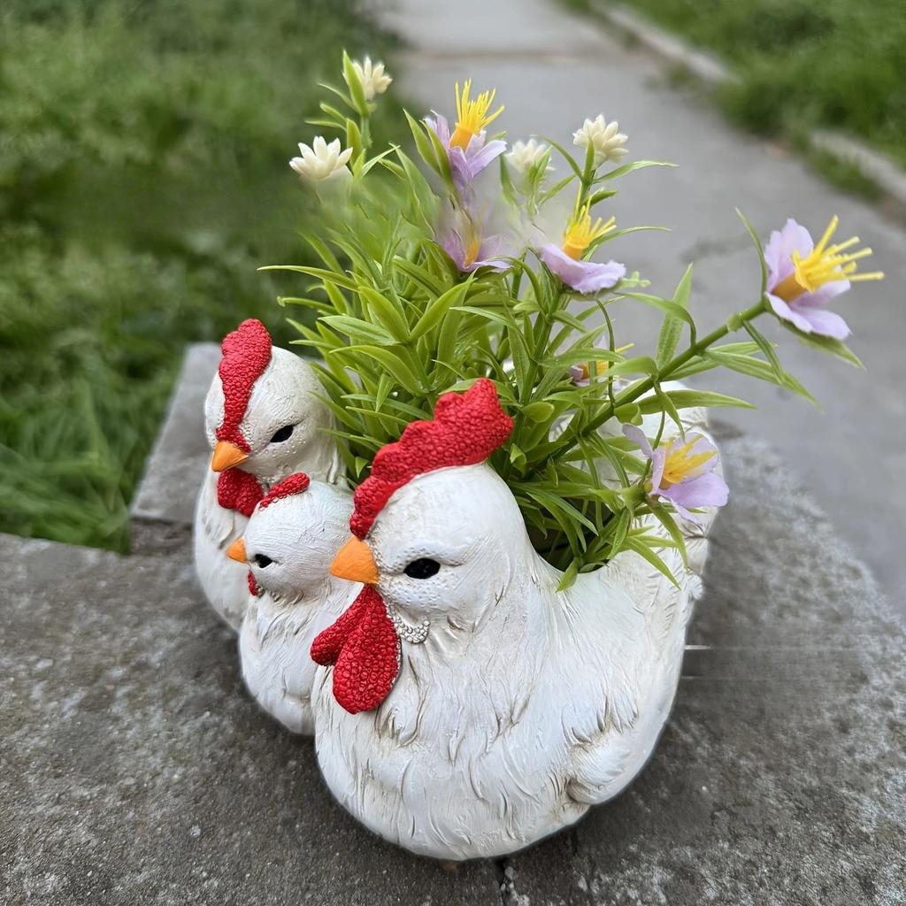 Three Chicken Statues Courtyard Farmhouse Kitchen Decoration Animal Statues Resin Handicrafts