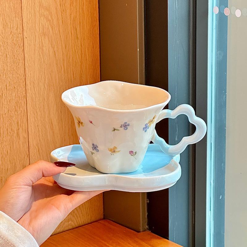 High-value French small floral coffee cup, ceramic cup and saucer set, practical gift box for girls' girlfriends