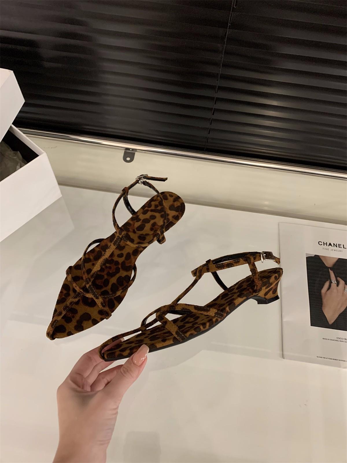 

Босоножки на толстом каблуке с красными ремешками, туфельки феи, новая отпускная юбка, желтые туфли 39 цветной печати леопарда