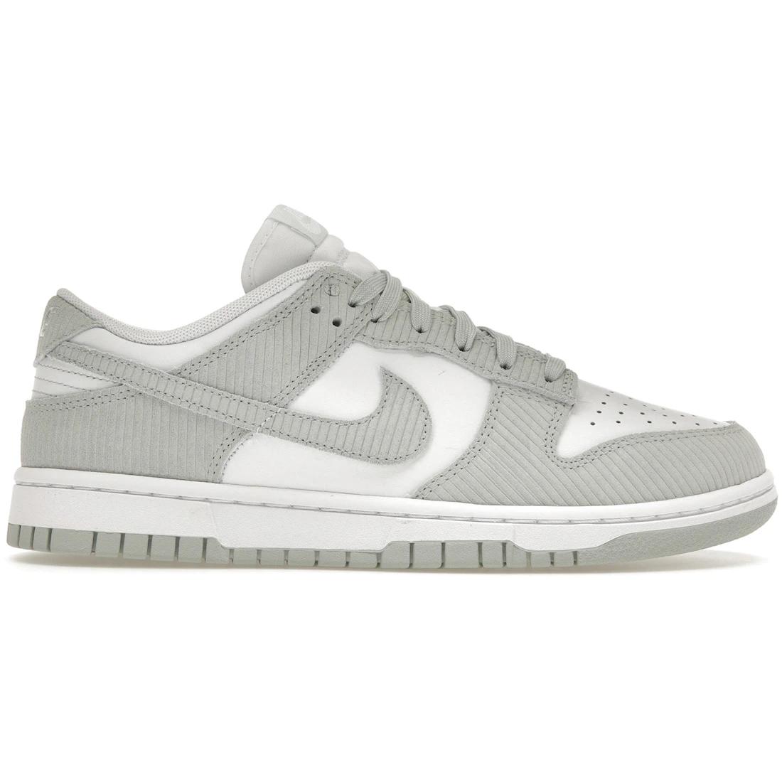 

Кросівки Nike Dunk Low Світло-сріблясті вельветові (Жіночі)(FN7658-100) 40.5