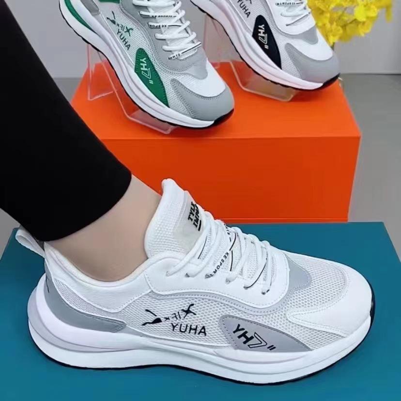 

Men s and women s same sports shoes mesh breathable dad shoes casual soft sole fashion running couple shoes flying woven sports shoes 44 [Men s]