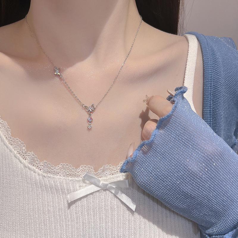 Aurora Moonlight Stone Butterfly Necklace Simple Jewelry Women'S Blue Flash Diamond Sweet Temperament Girl Heart Flow Su Collarbone Chain