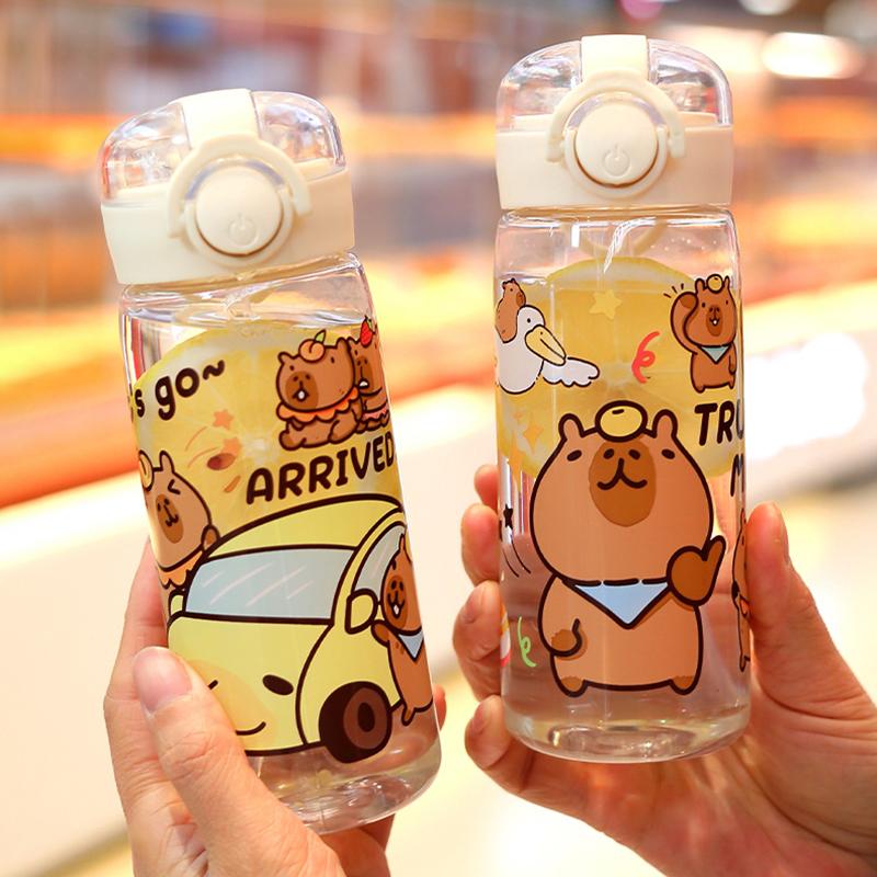 Capybara Cartoon 400 ml Tragbare Wasserflasche mit großer Kapazität Sport Fitness Trinkbecher Studenten Plastikwasserbecher