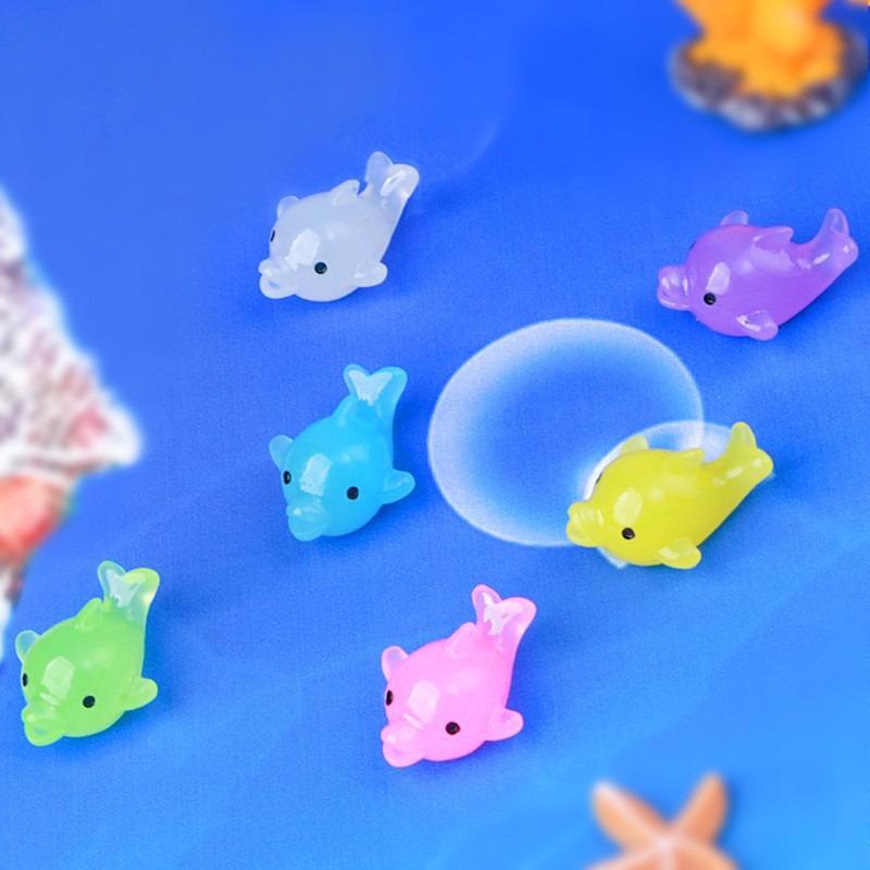 Miniature Luminous Resin Animal Ornaments: Cartoon Desktop & Car Decorations
