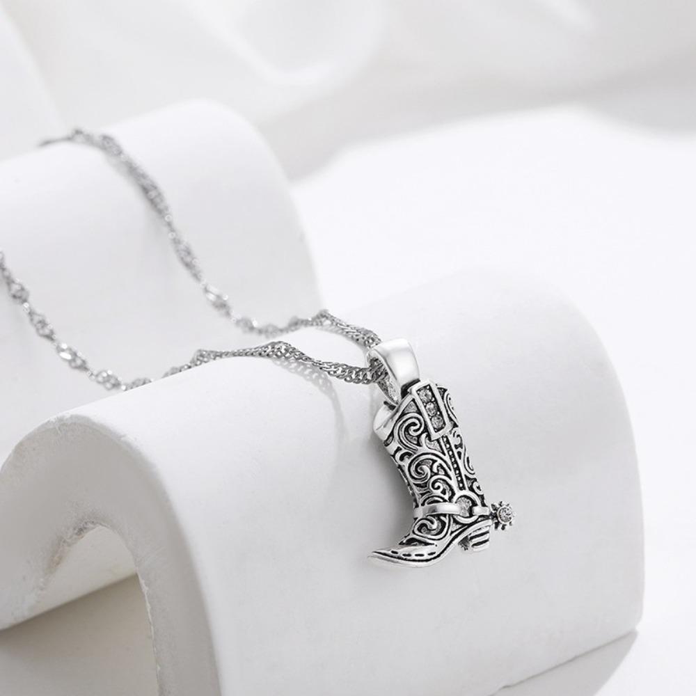 Western Style Cowboy Boots Necklace Zircon Vintage Golden Necklace Fashion Collarbone Chain  Women
