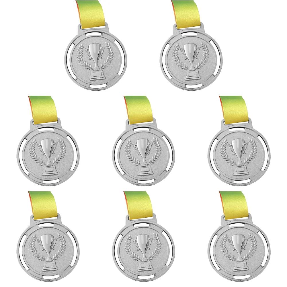 1-8pcsFootball Medal School Sports Gold Silver Bronze Motion Honor Commemorative Medal for Souvenir Gift Outdoor Sport Kids Toys