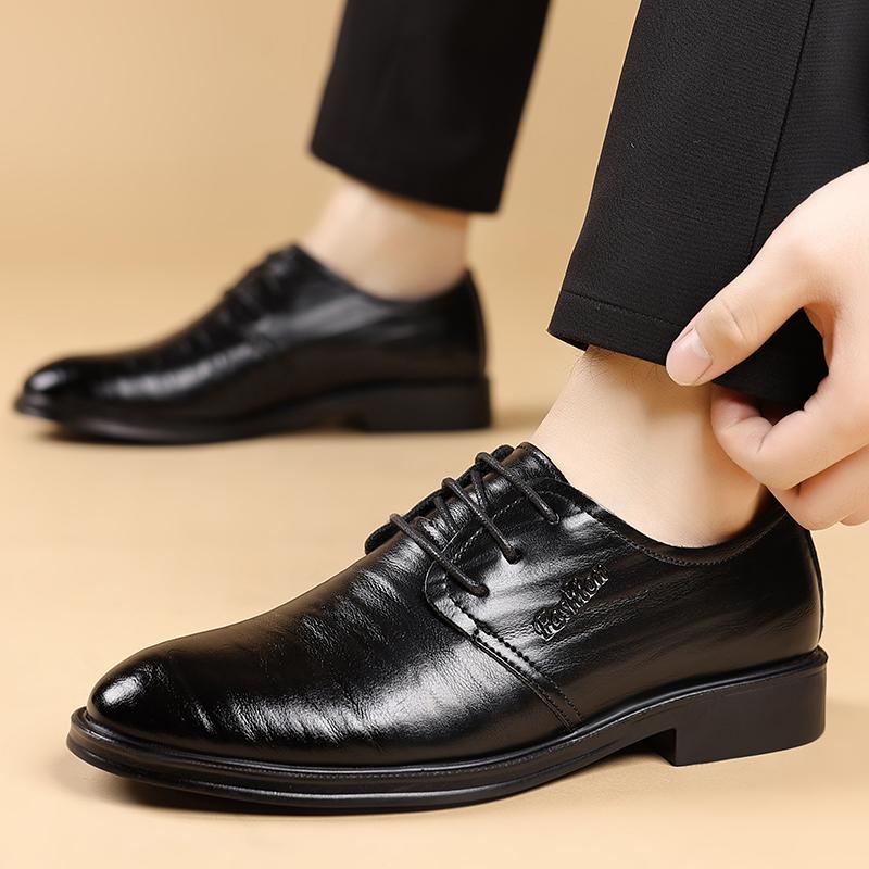 Spring 2024 New Men's Low Top Business Professional Leather Shoes Pointed Toe British Style Casual Elegant Rubber Sole