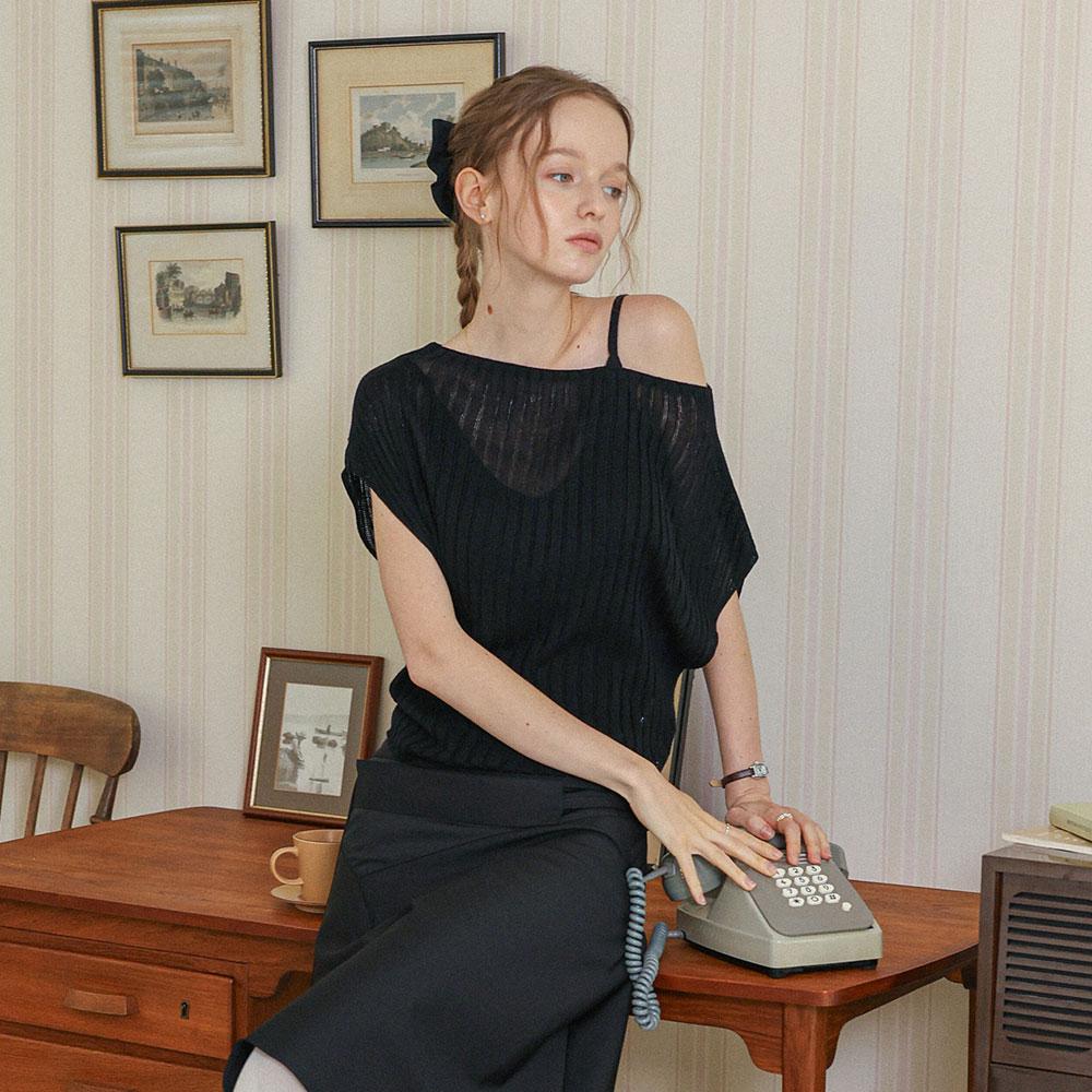 Deondeulob Dd_Boat Neck Knit Top_Black