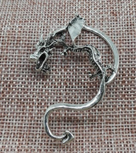 Huailang Gothic Punk Dragon Earrings: Retro European & American Style