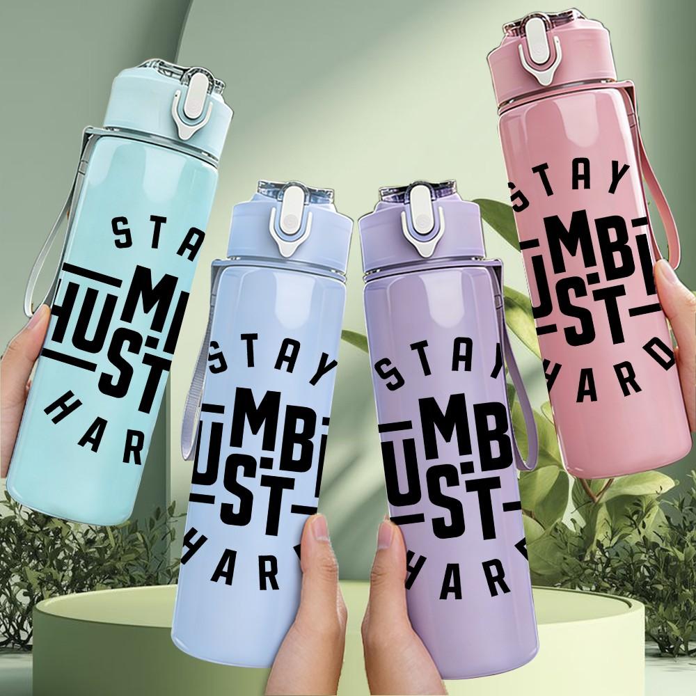 1PC Stay Humble Hustle Hard Text 750ml Color Plastic Sports Water Bottle Leakproof Flip Straw Lid Suitable for Sports Office Home Use