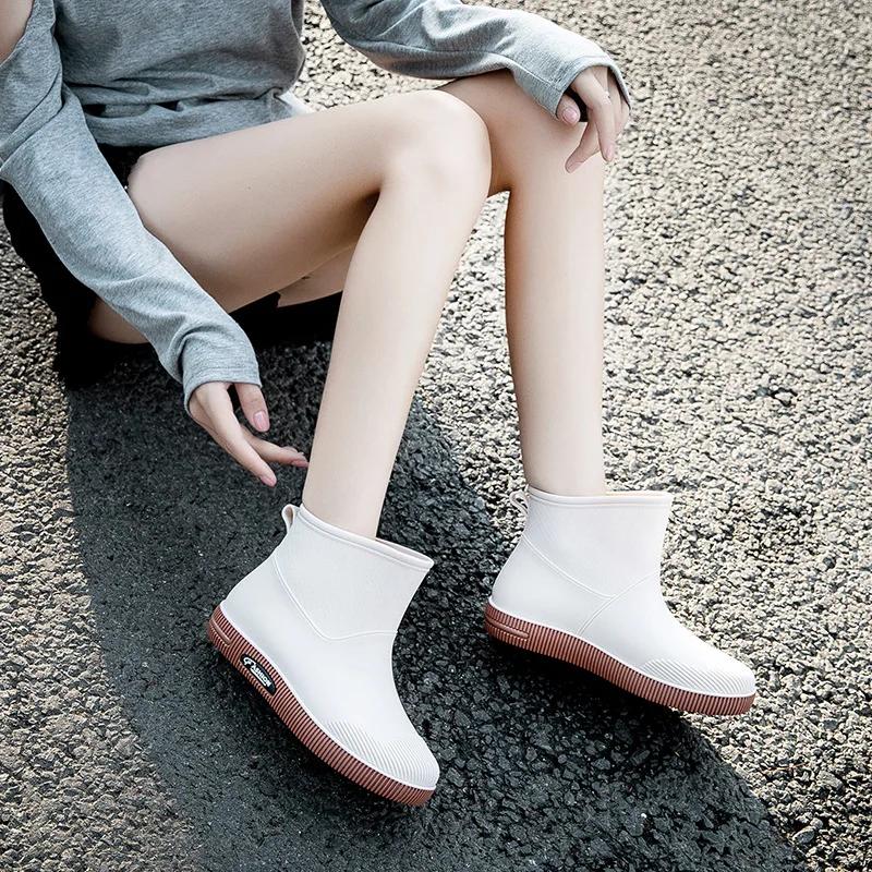 Women's Rain Boots Non-Slip Waterproof Shoes Outdoor Wear-Resistant Rubber Shoes Kitchen Work Waterproof Boots Short Tube