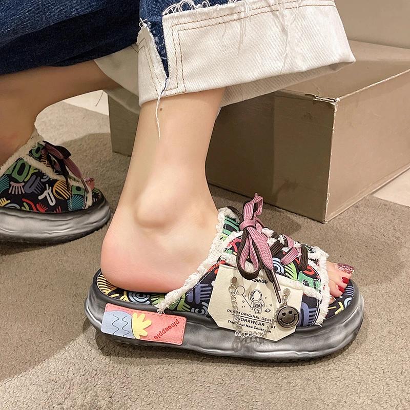 Fashion Design Summer Women Graffiti Slippers Platform Shoes Mules Flip Flops Street Sandals Clogs Flat Casual Shoes for Female