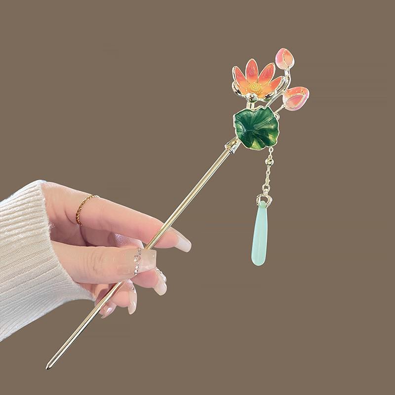 Four Seasons Chinese Tassel Hairpin: Ancient Style Hanfu with Fresh Pearl and Jiangnan Classical Cheongsam Hair Accessory