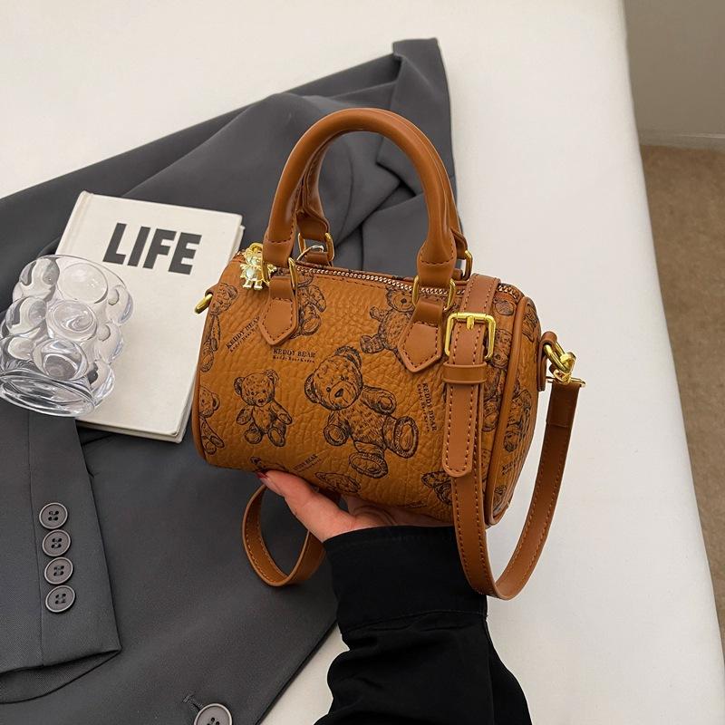 Premium sense niche bag women's summer 2025 new fashion versatile messenger bag popular portable Boston bag