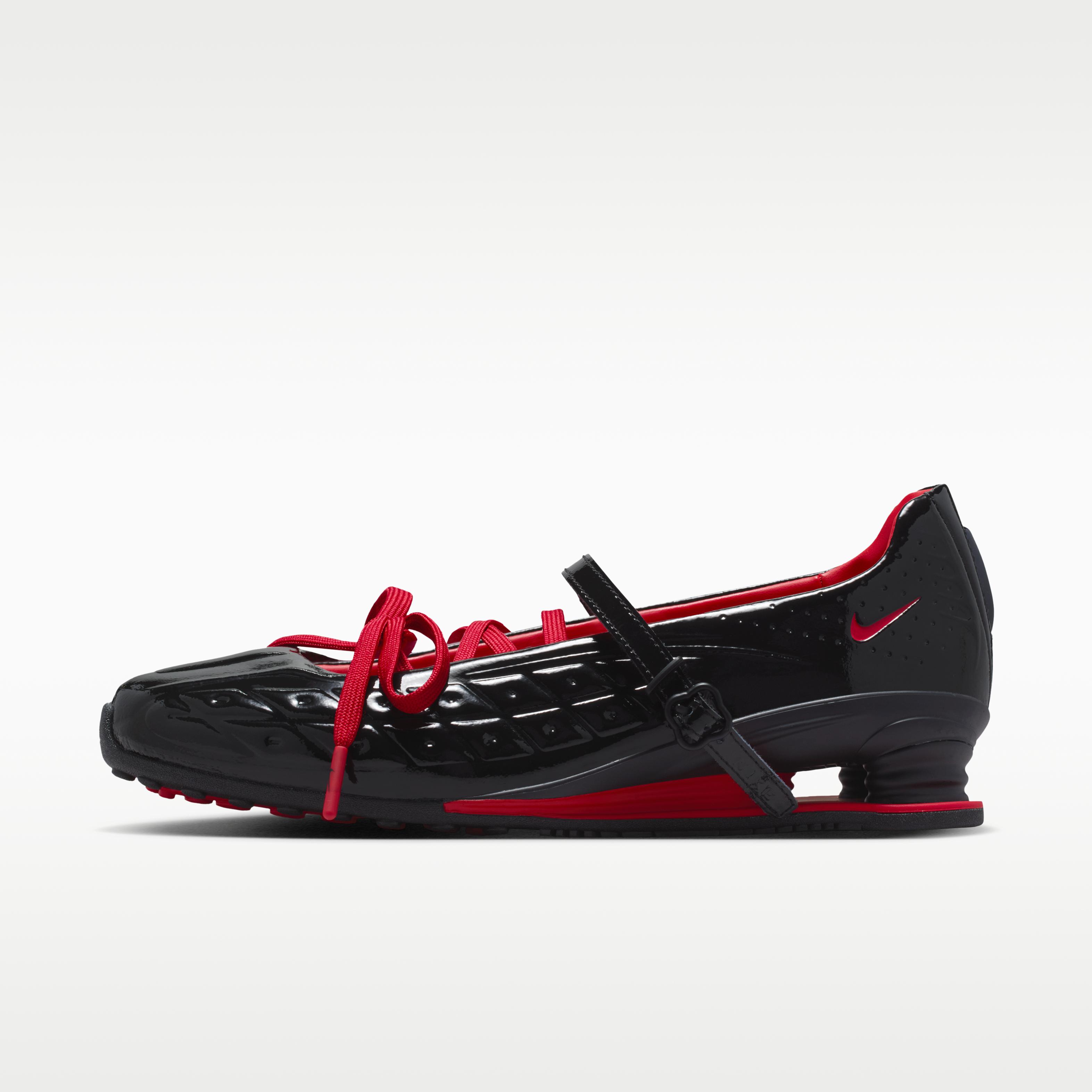 

Nike Shox Z Calistra LABELHOOD (Women s) 44.5